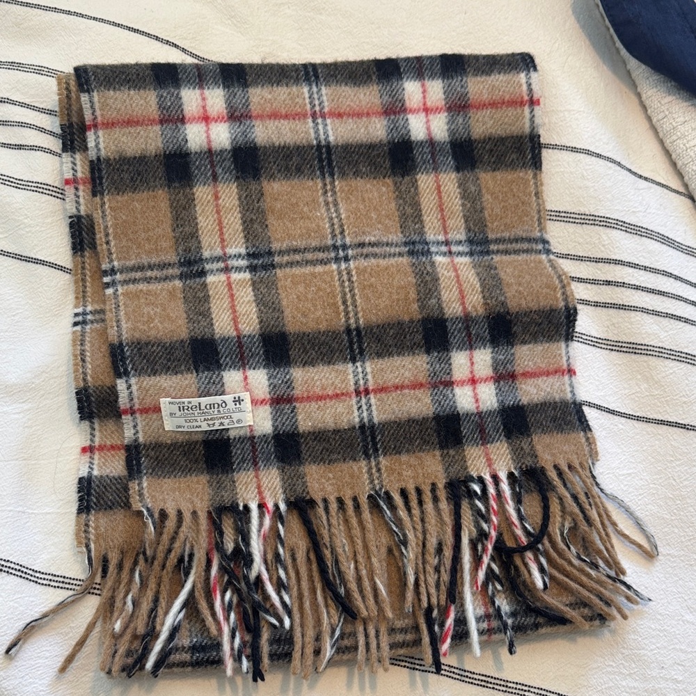 Ireland Wool Plaid Fringe Scarf in Camel, Black & Cream